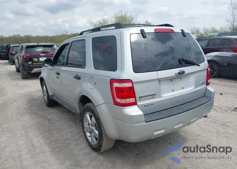 2009 Ford Escape Xlt z USA, uszkodzony, nr VIN 1FMCU93GX9KB86707